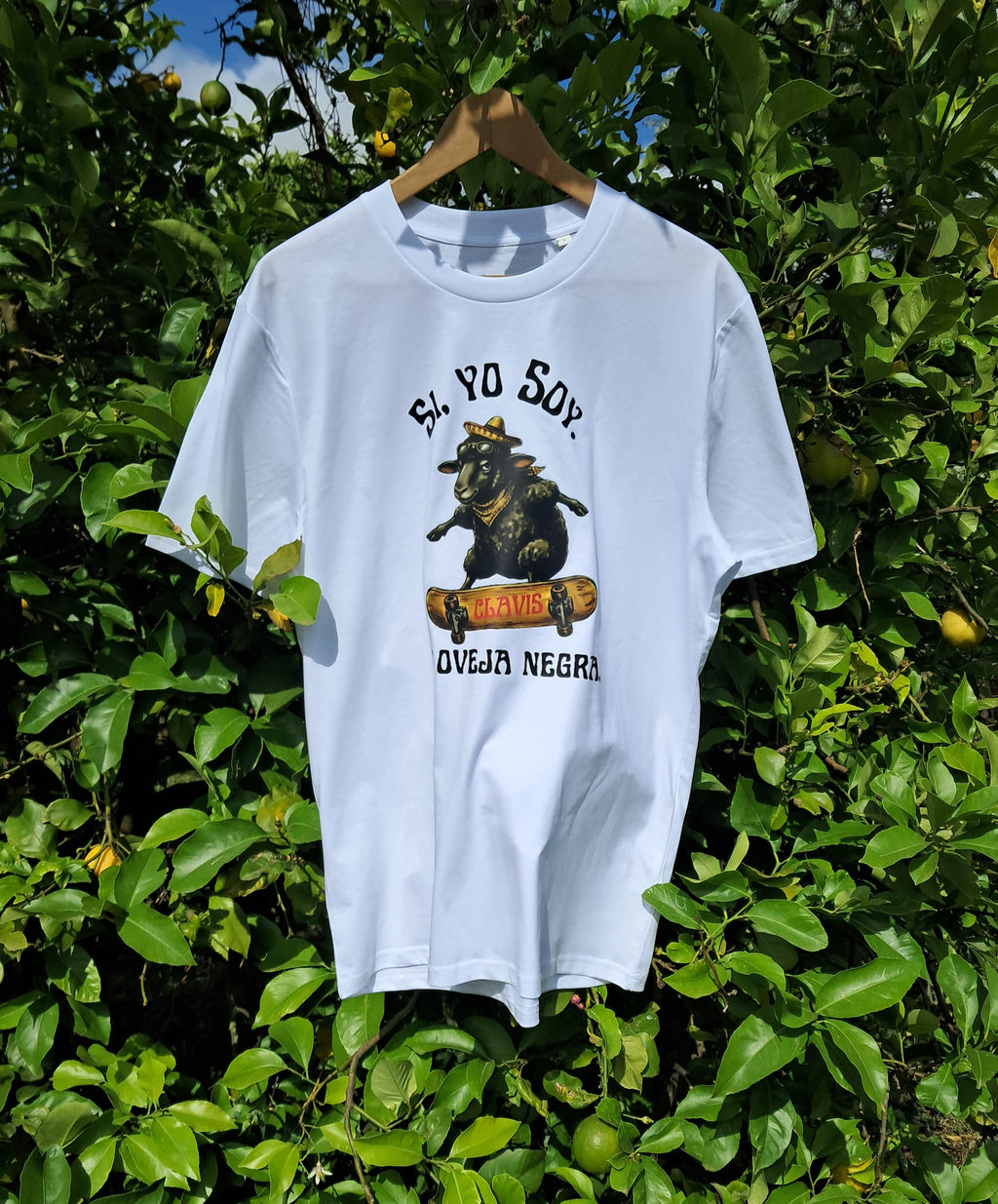 Oveja Negra — Camiseta Premium De Estilo Rural. Algodon Organico