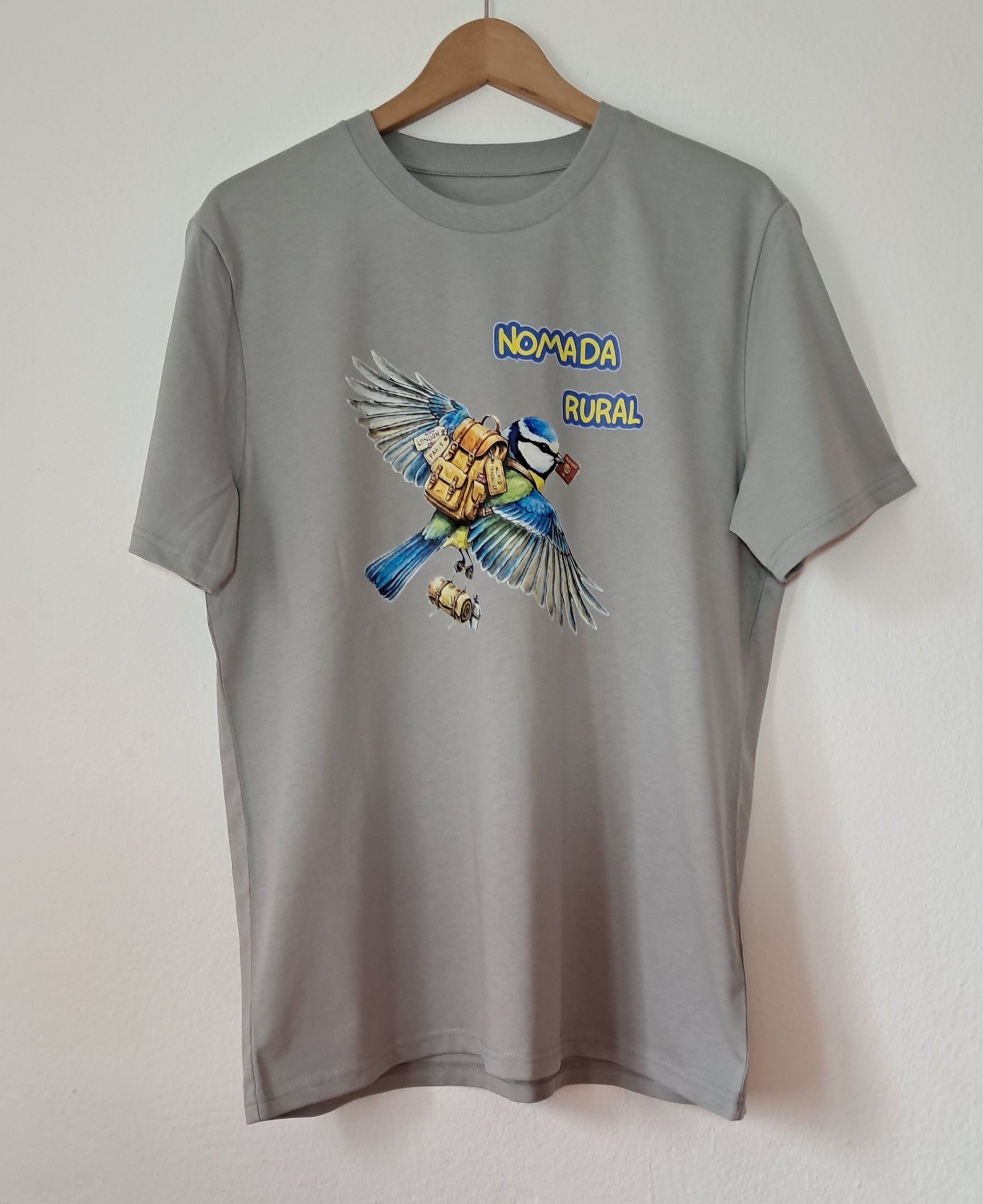 Nomada Rural — Camiseta Premium De Estilo Rural. Algodon Organico.