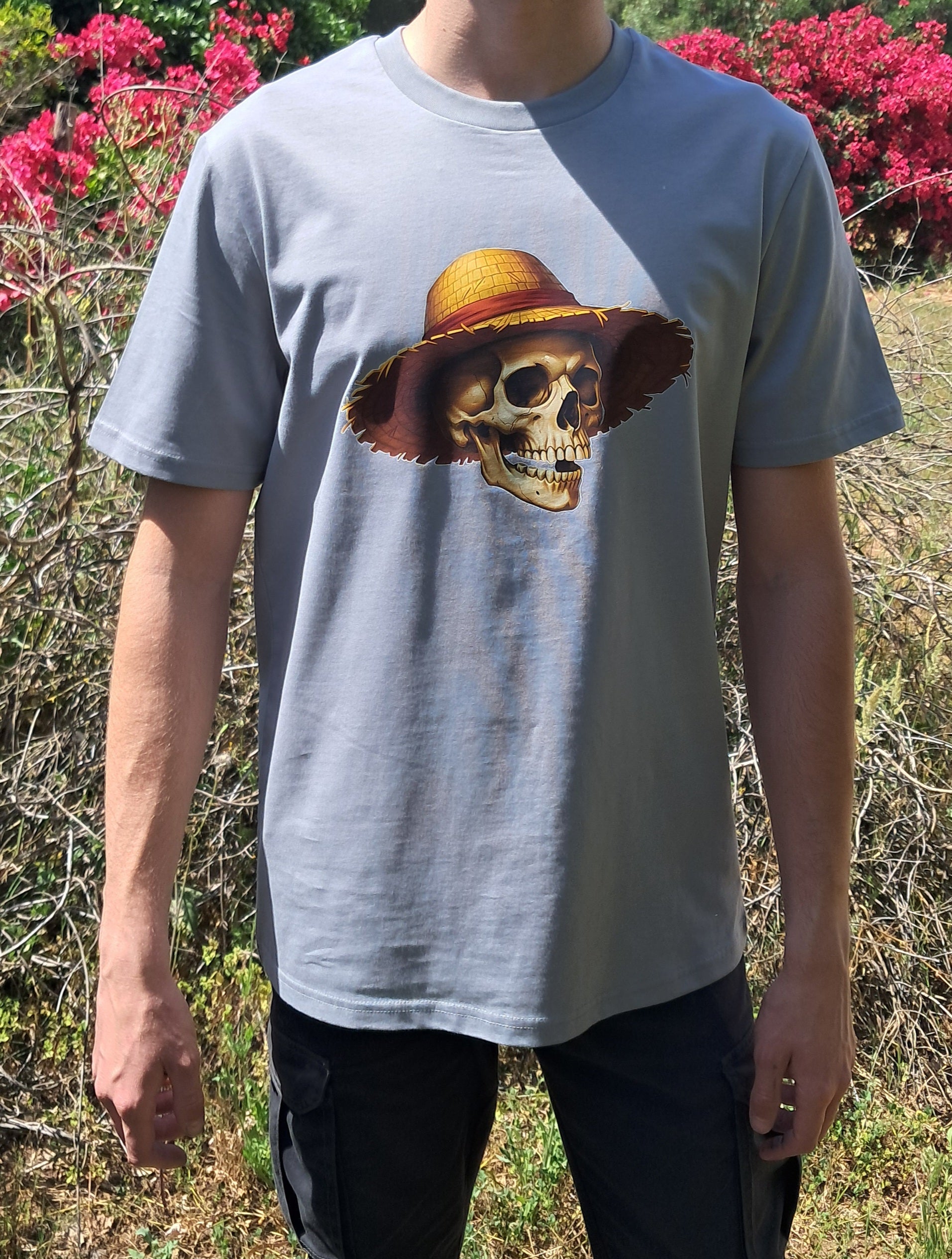 Calavera con Sombrero — Camiseta Premium De Estilo Rural. Algodon Organico.