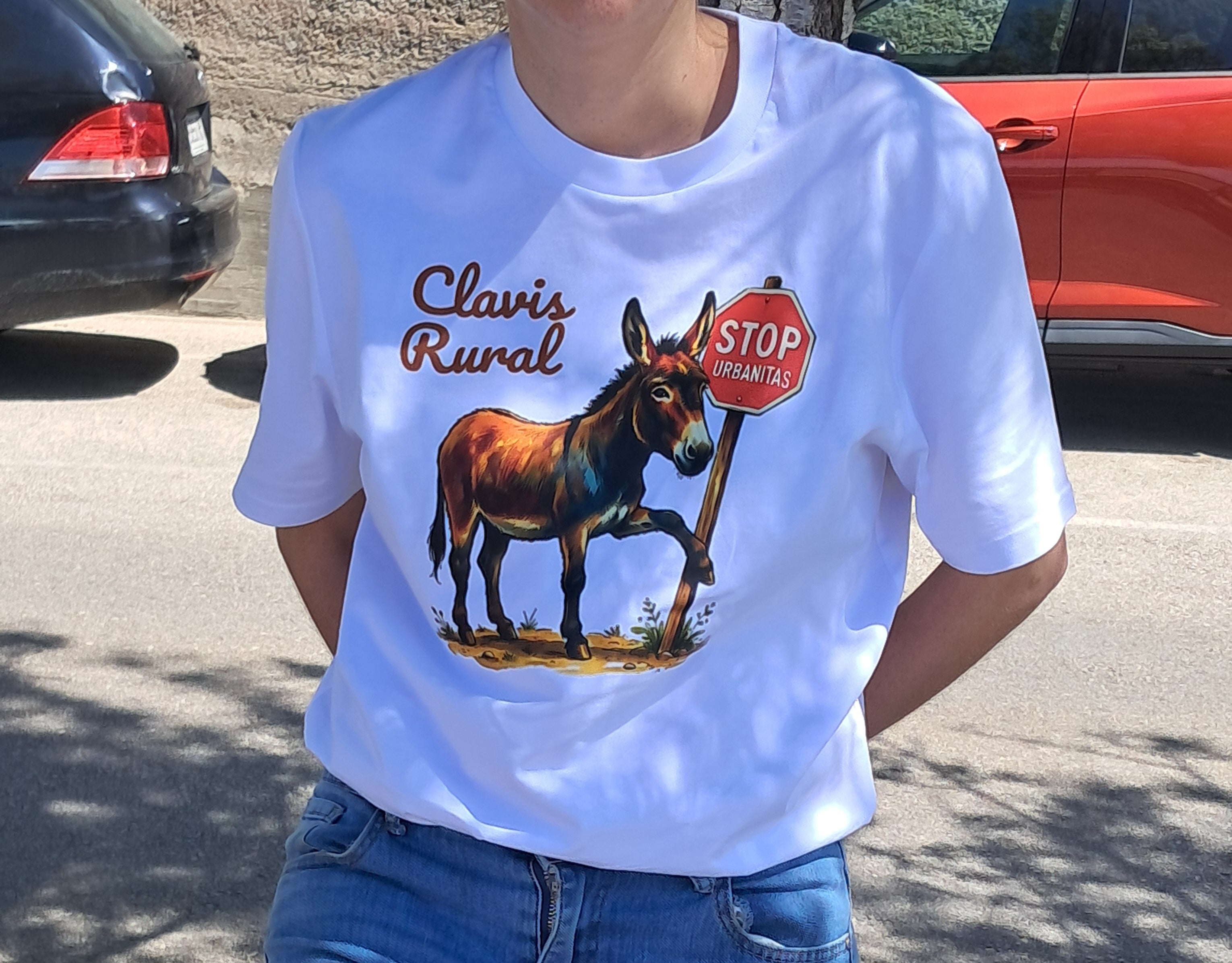 Stop urbanitas — Camiseta Premium De Rebeldia Rural. Algodon Organico.
